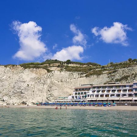 Hotel Vittorio Beach Resort バラーノ・ディスキア 部屋 写真