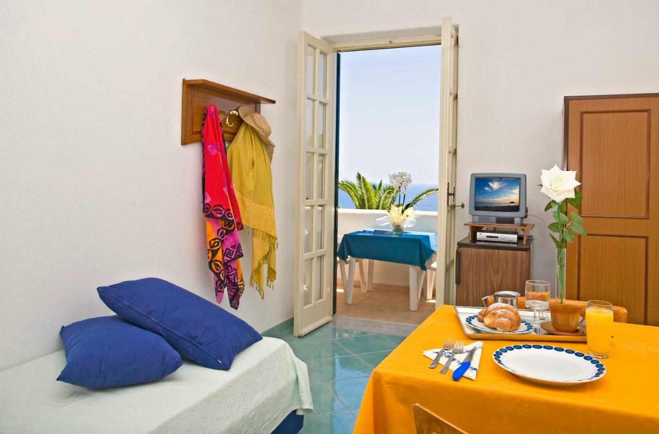 Hotel Vittorio Beach Resort バラーノ・ディスキア エクステリア 写真